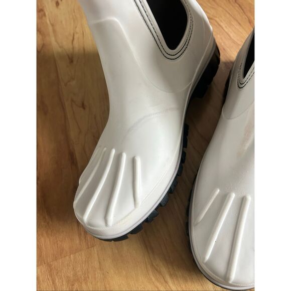 Michael Kors Tucker Rainboot - signature boot *NEW* - Ladies Size 10 no box tran - Picture 8 of 8